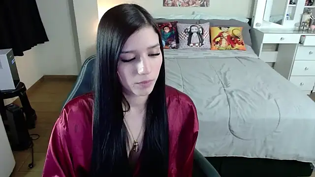 Snapshot of kittykat18x chatting on June 14, 2026, 2:35 am kittykat18x online show from June 14, 2026, 2:35 am