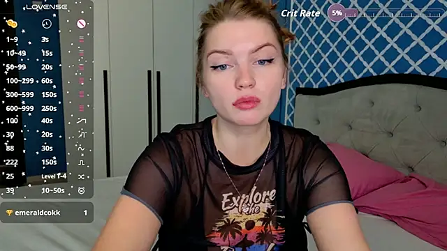 Busty Redhead online show from November 8, 2025, 3:18 am