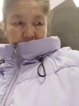 Snapshot of Zulfiya_Bruce chatting on October 18, 2025, 7:14 pm Zulfiya Bruce online show from October 18, 2025, 7:14 pm