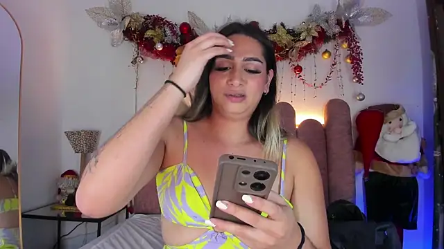 Snapshot of ISABELLASSMITH chatting on January 9, 2025, 9:05 pm ISABELLASSMITH online show from January 9, 2025, 9:05 pm