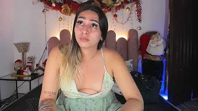 Snapshot of ISABELLASSMITH chatting on January 14, 2025, 1:26 am ISABELLASSMITH online show from January 14, 2025, 1:26 am