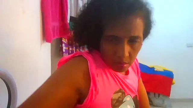 Snapshot of Aishamara chatting on November 3, 2025, 11:59 pm Aishamara online show from November 3, 2025, 11:59 pm