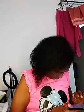 Snapshot of Aishamara chatting on February 7, 2026, 10:46 pm Aishamara online show from February 7, 2026, 10:46 pm