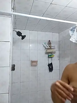 Snapshot of LaInsaciableIntensa chatting on September 17, 2025, 10:33 pm LaInsaciableIntensa online show from September 17, 2025, 10:33 pm