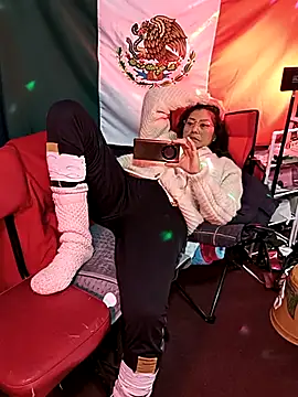 Snapshot of LaInsaciableIntensa chatting on September 21, 2025, 2:46 am LaInsaciableIntensa online show from September 21, 2025, 2:46 am