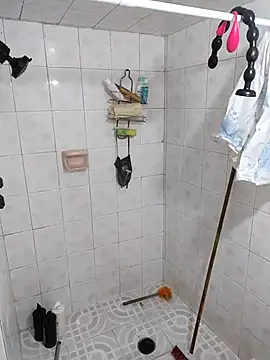 Snapshot of LaInsaciableIntensa chatting on September 22, 2025, 11:51 pm LaInsaciableIntensa online show from September 22, 2025, 11:51 pm