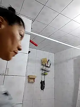 Snapshot of LaInsaciableIntensa chatting on October 27, 2025, 6:01 pm LaInsaciableIntensa online show from October 27, 2025, 6:01 pm