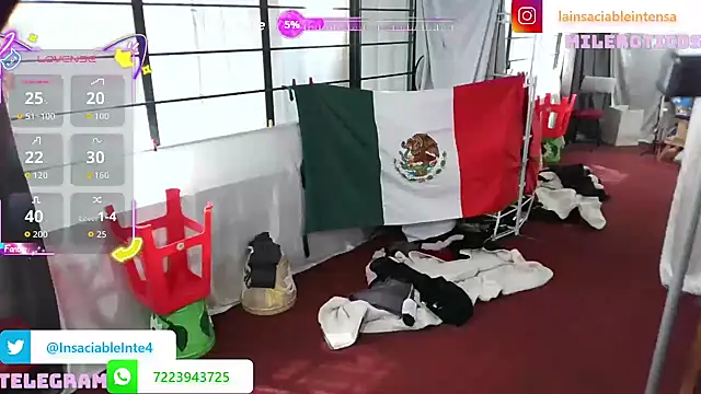 Snapshot of LaInsaciableIntensa chatting on November 13, 2025, 5:01 pm LaInsaciableIntensa online show from November 13, 2025, 5:01 pm