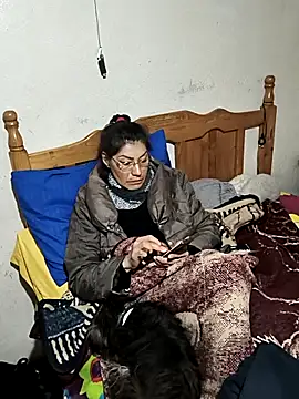 Snapshot of LaInsaciableIntensa chatting on November 26, 2025, 12:11 am LaInsaciableIntensa online show from November 26, 2025, 12:11 am