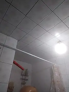 Snapshot of LaInsaciableIntensa chatting on November 27, 2025, 3:14 pm LaInsaciableIntensa online show from November 27, 2025, 3:14 pm