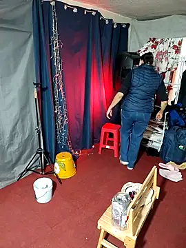 Snapshot of LaInsaciableIntensa chatting on December 19, 2025, 12:17 am LaInsaciableIntensa online show from December 19, 2025, 12:17 am