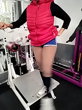 Snapshot of LaInsaciableIntensa chatting on January 13, 2026, 4:23 pm LaInsaciableIntensa online show from January 13, 2026, 4:23 pm