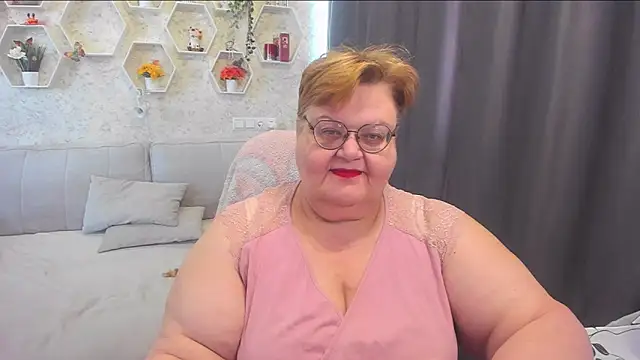 Snapshot of _big_love_ chatting on April 1, 2026, 8:04 am big love online show from April 1, 2026, 8:04 am