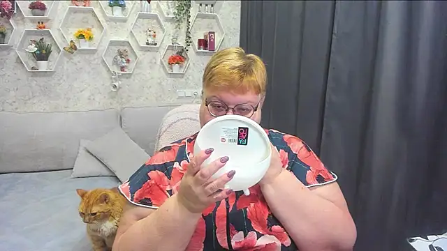 Snapshot of _big_love_ chatting on April 18, 2026, 7:58 pm big love online show from April 18, 2026, 7:58 pm
