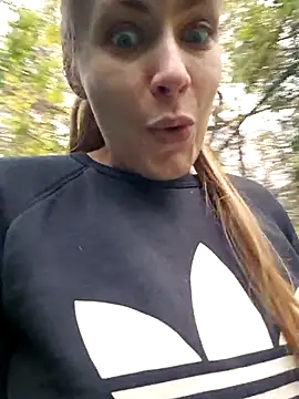 Snapshot of Keli_Jessi chatting on October 27, 2025, 1:59 pm Keli Jessi online show from October 27, 2025, 1:59 pm