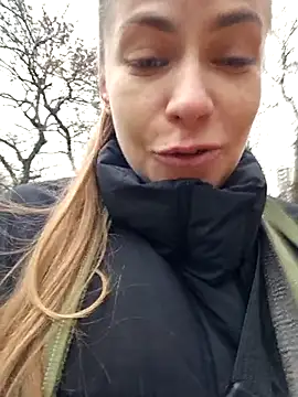 Snapshot of Keli_Jessi chatting on November 7, 2025, 1:33 pm Keli Jessi online show from November 7, 2025, 1:33 pm