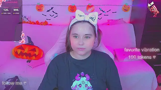 Lolisuccub online show from October 16, 2025, 7:48 pm