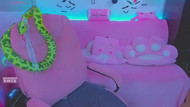 Lolisuccub online show from May 29, 2026, 4:27 pm