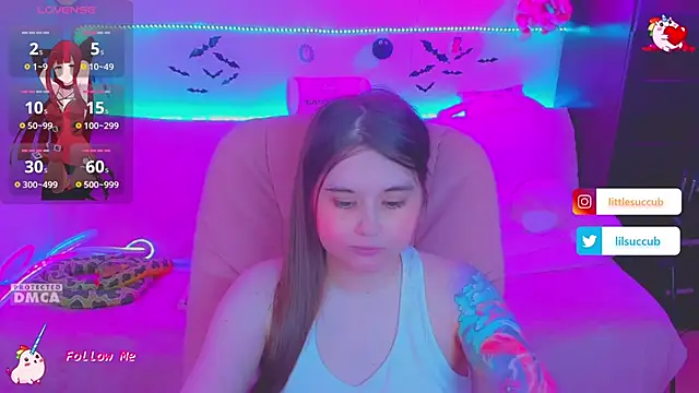 Lolisuccub online show from June 19, 2026, 3:27 pm