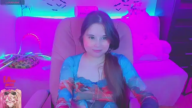 Lolisuccub online show from July 18, 2026, 4:55 pm