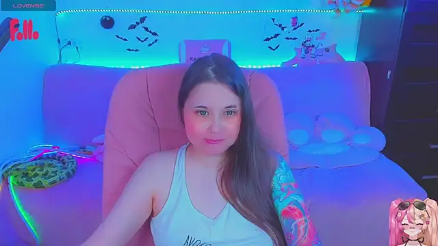 Lolisuccub online show from July 28, 2026, 3:43 pm