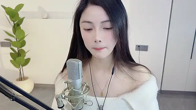 HaagenDazs  online show from March 23, 2025, 4:05 am