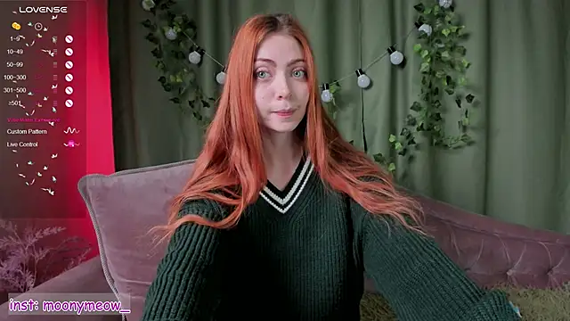 Snapshot of lika_lil chatting on February 13, 2025, 4:43 am lika lil online show from February 13, 2025, 4:43 am