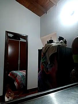 Snapshot of LunaZambrano chatting on November 16, 2025, 5:51 pm LunaZambrano online show from November 16, 2025, 5:51 pm