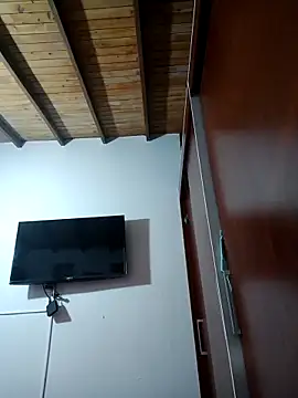 LunaZambrano online show from February 14, 2026, 1:41 pm