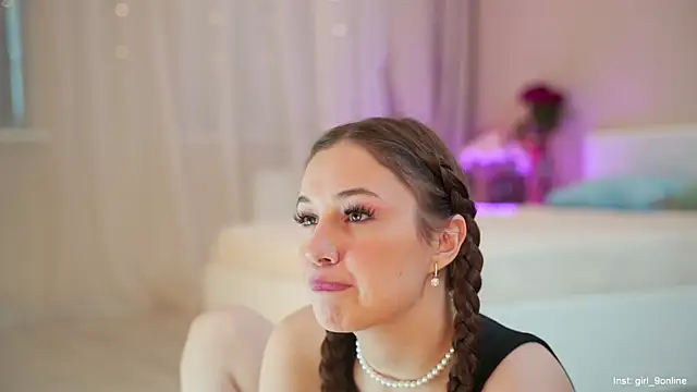 Snapshot of RosyEmily chatting on February 17, 2025, 11:44 am RosyEmily online show from February 17, 2025, 11:44 am