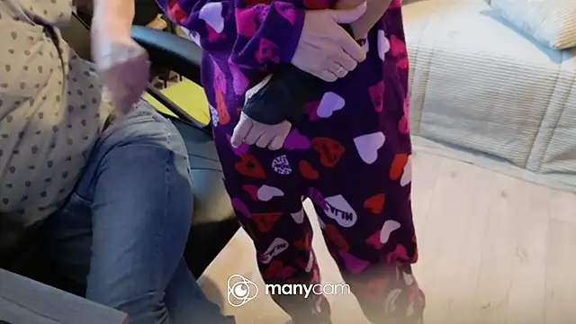 scorviergexh online show from October 1, 2025, 4:35 pm