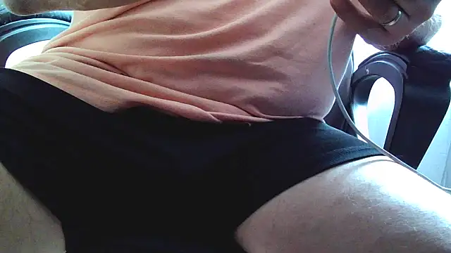 Snapshot of scorvierge@xh chatting on May 13, 2026, 10:56 am scorviergexh online show from May 13, 2026, 10:56 am