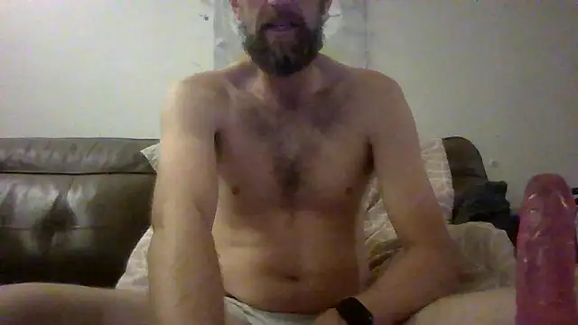 Snapshot of Matts1988 chatting on October 12, 2025, 8:41 pm Matts1988 online show from October 12, 2025, 8:41 pm