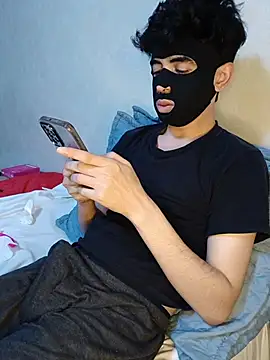 arabqueen online show from May 19, 2026, 7:09 pm
