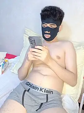 arabqueen online show from July 28, 2026, 11:37 pm