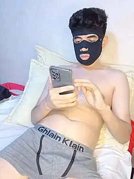 arabqueen online show from July 31, 2026, 9:47 pm
