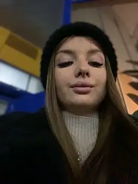 Snapshot of KrisMagnoly chatting on December 5, 2024, 4:23 pm KrisMagnoly online show from December 5, 2024, 4:23 pm