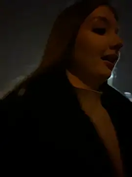 Snapshot of KrisMagnoly chatting on December 26, 2024, 7:38 pm KrisMagnoly online show from December 26, 2024, 7:38 pm