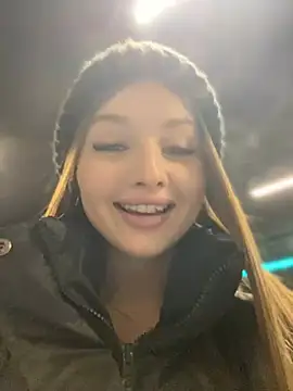 Snapshot of KrisMagnoly chatting on February 7, 2025, 5:07 pm KrisMagnoly online show from February 7, 2025, 5:07 pm