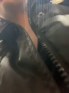 Snapshot of KrisMagnoly chatting on February 9, 2025, 6:05 pm KrisMagnoly online show from February 9, 2025, 6:05 pm