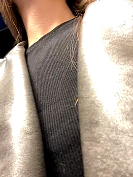 Snapshot of KrisMagnoly chatting on September 13, 2025, 4:29 pm KrisMagnoly online show from September 13, 2025, 4:29 pm