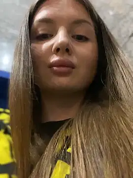 KrisMagnoly online show from March 1, 2026, 4:20 pm