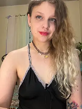 Emihaze online show from June 12, 2026, 3:27 am