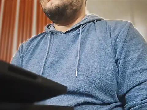 Snapshot of A4h_odin1 chatting on October 13, 2025, 7:08 am A4h odin1 online show from October 13, 2025, 7:08 am