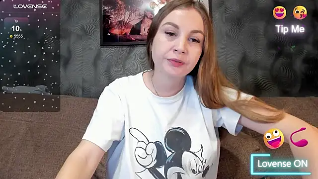 CassieMils online show from September 13, 2025, 7:35 pm