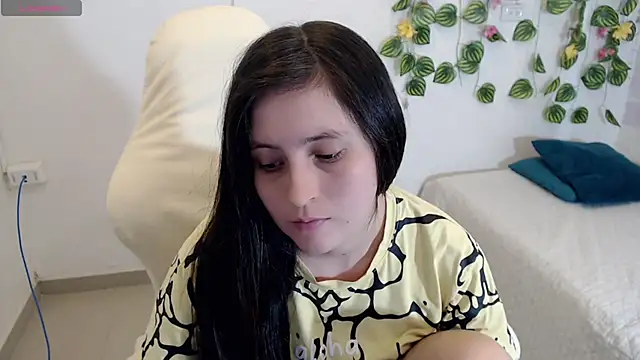 tania sweet   online show from February 2, 2026, 7:01 pm