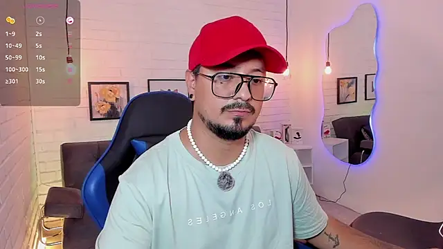 Snapshot of DaviidEvans_ chatting on September 17, 2025, 4:03 am DaviidEvans online show from September 17, 2025, 4:03 am