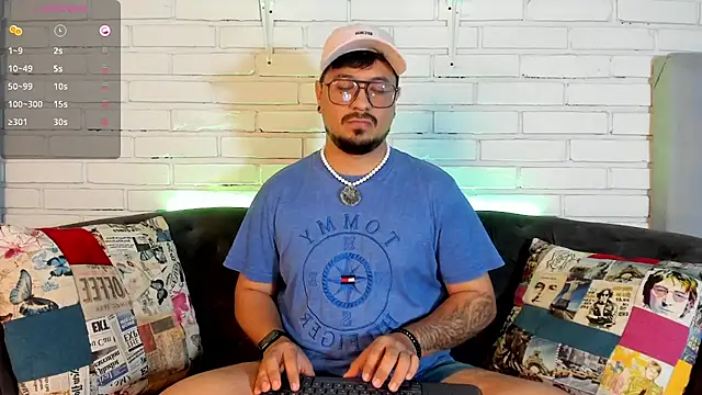 Snapshot of DaviidEvans_ chatting on November 30, 2025, 12:42 pm DaviidEvans online show from November 30, 2025, 12:42 pm