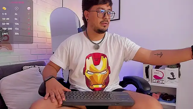 DaviidEvans  online show from January 11, 2026, 4:28 am