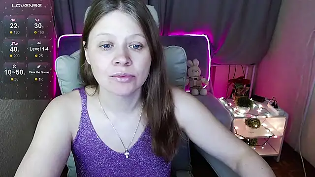 alekasamui online show from January 22, 2025, 3:31 am